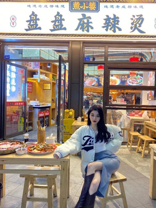 盘盘麻辣烫加盟