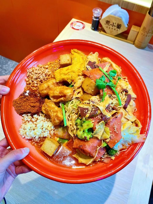盘盘麻辣烫加盟
